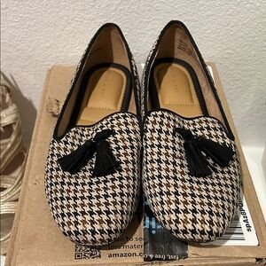 Kelly & Katie Black and White Houndstooth Loafers